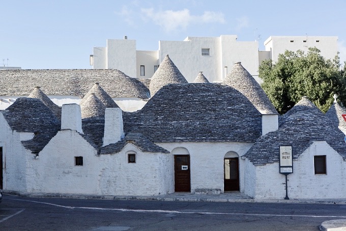 Alberobello_Italy_2015-54